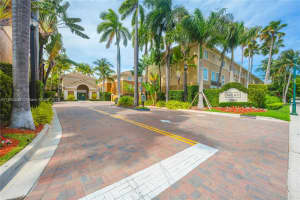 2845 NE 185th St APT 907, Aventura, FL 33180, - MLS#A11802305
