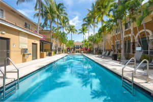 2845 NE 185th St APT 907, Aventura, FL 33180, - MLS#A11802305