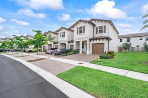 12845 Nw 24th Ave, Miami