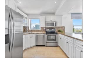 7620 Carlyle Ave 702 Miami Beach, FL 33141 - MLS#A11802369