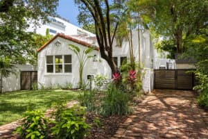 2478 Inagua Ave Coconut Grove, FL 33133 - MLS#A11802596