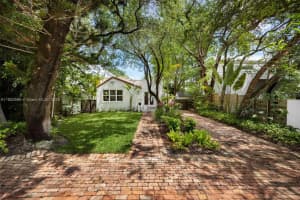 2478 Inagua Ave Coconut Grove, FL 33133 - MLS#A11802596