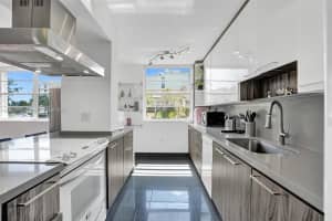 9180 W Bay Harbor Dr 2c Bay Harbor Islands, FL 33154 - Off Market
