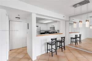 540 Brickell Key Dr APT 904, Miami, FL 33131, Sold 09/22/25