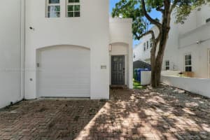 3125 Paola Dr, Miami