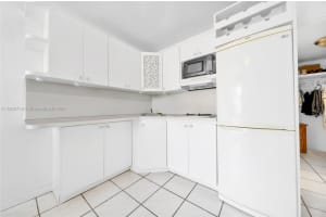 6484 Indian Creek Dr 202 Miami Beach, FL 33141 - MLS#A11802715