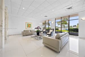 5700 Collins Ave APT 7G, Miami Beach, FL 33140, - MLS#A11802744