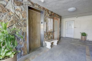 424 SE 10th St, Dania Beach, FL 33004, Sold 07/03/25