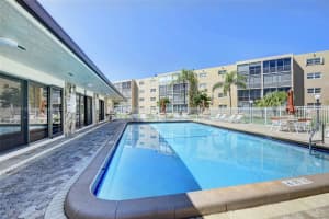 424 SE 10th St, Dania Beach, FL 33004, Sold 07/03/25
