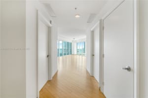 60 SW 13th St Apt 2100, Miami, FL 33130, Sold 09/02/25