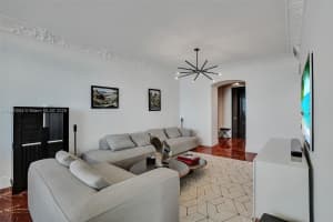 Trump Royale, 18201 Collins Ave APT 3809, Sunny Isles Beach, FL 33160, - MLS#A11802903