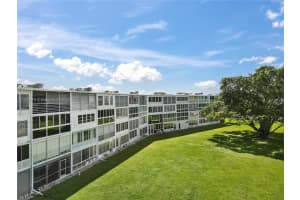 1012 Berkshire A 1012 Deerfield Beach, FL 33442 - MLS#A11802974