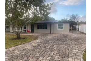 3915 Lotus Dr, Naples