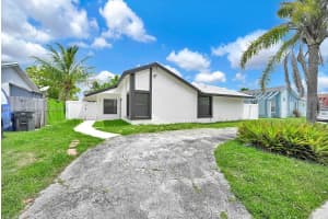 8211 SW 4th Pl, North Lauderdale, FL 33068, Sold 07/15/25