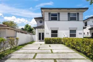 910 SW 65th Ave, Miami, FL 33144, Sold 08/04/25