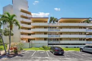 7081 Environ Blvd 243, Lauderhill