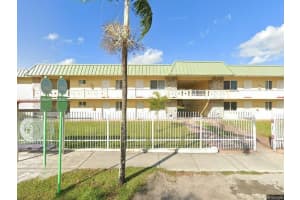 505 Nw 177th St 136, Miami Gardens