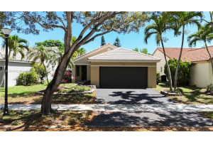4454 Mahogany Ridge Dr, Weston