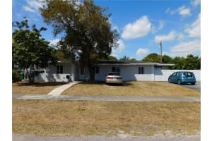 16020 SW 98th Ct, Miami, FL 33157, Sold 07/03/25