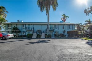 162 Teryl Rd 6-2, Naples
