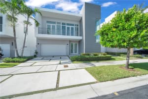10553 NW 67th Ter, Doral, FL 33178 - MLS#A11803377