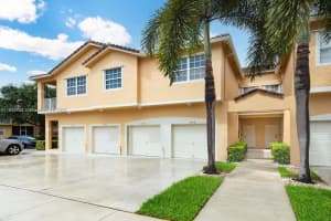 2898 Crestwood Ter 4102, Margate