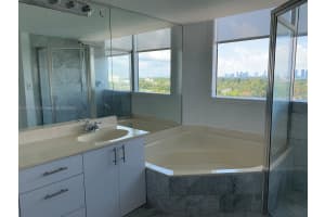 MLS# A11803473, Miami Beach, Florida 33140