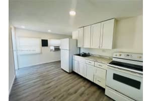 1927 Windsor Ave 1927 West Palm Beach, FL 33407 - MLS#A11803477