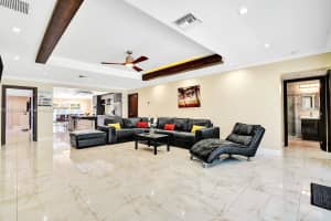 1318 Washington St Hollywood, FL 33019 - MLS#A11803483