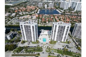 ELDORADO TOWERS, 3675 N Country Club Dr APT 1610, Aventura, FL 33180, - MLS#A11803497
