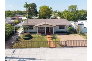 9210 Sw 41st St, Miami