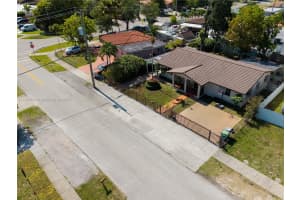 9210 Sw 41st St Miami, FL 33165 - MLS#A11803619