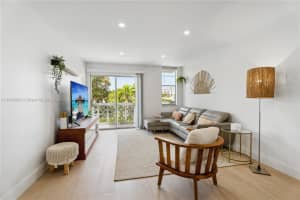 949 Pennsylvania Ave APT 303, Miami Beach, FL 33139, - MLS#A11803680