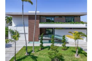2037 NE 121st Rd, North Miami, FL 33181, Sold 06/06/25