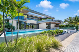 2037 NE 121st Rd, North Miami, FL 33181, Sold 06/06/25