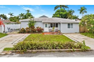 908 SW 12th Ct, Fort Lauderdale, FL 33315, Sold 09/03/25