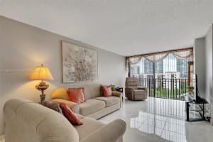 17021 N Bay Rd APT 918, Sunny Isles Beach, FL 33160, - MLS#A11803774