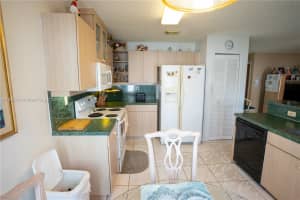 19121 NW 12th St, Pembroke Pines, FL 33029, Sold 07/16/25