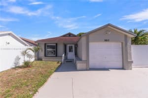 9813 Sw 57th St, Cooper City