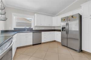 9813 SW 57th St, Cooper City, FL 33328 - MLS#A11803896