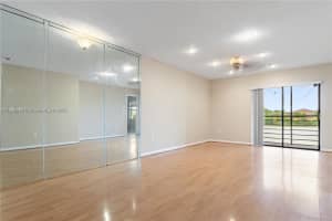 862 NE 209th St APT 205, Miami, FL 33179, Sold 08/08/25