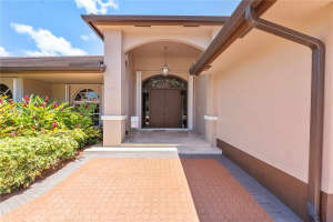 8281 SW 84th Ter, Miami, FL 33143 - MLS#A11803927