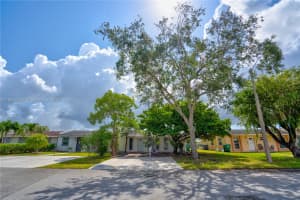 1913 SW 129th Ct, Miami, FL 33175, Sold 06/10/25