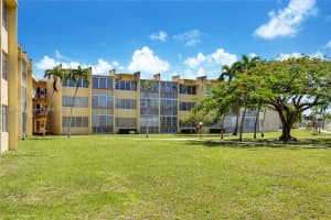 1551 Ne Miami Gardens Dr 322, Miami