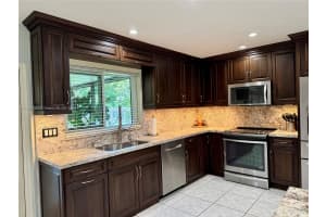 1237 N Fieldlark Ln, Homestead, FL 33035, Sold 06/25/25
