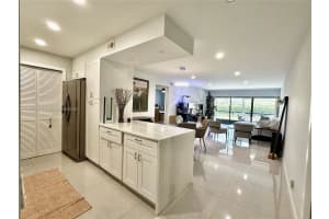 230 Lakeview Dr, Weston, FL 33326, Sold 07/02/25