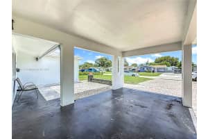 6631 Meade St, Hollywood, FL 33024 - MLS#A11804113
