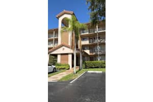 1300 Sw 124th Ter 203p, Pembroke Pines
