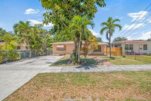 104 SW 7th Ave, Hallandale Beach, FL 33009, Sold 07/02/25