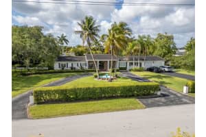 8500 SW 70th St, Miami, FL 33143, - MLS#A11804314